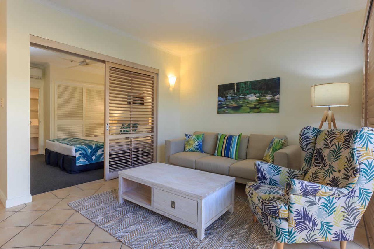 Macrossan House Boutique Holiday Apartments Port Douglas Exterior foto