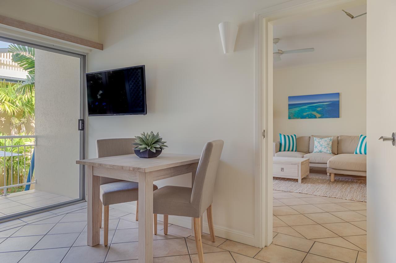 Macrossan House Boutique Holiday Apartments Port Douglas Exterior foto