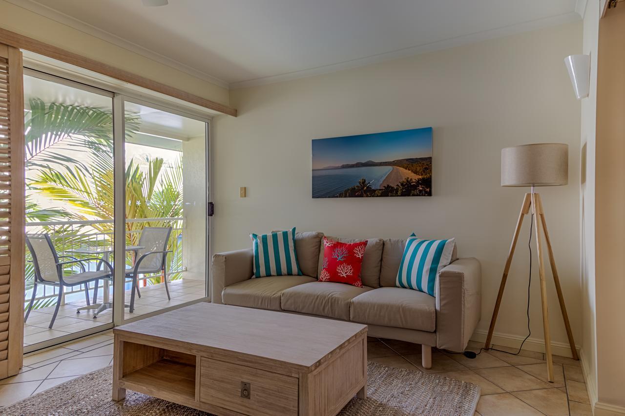 Macrossan House Boutique Holiday Apartments Port Douglas Exterior foto