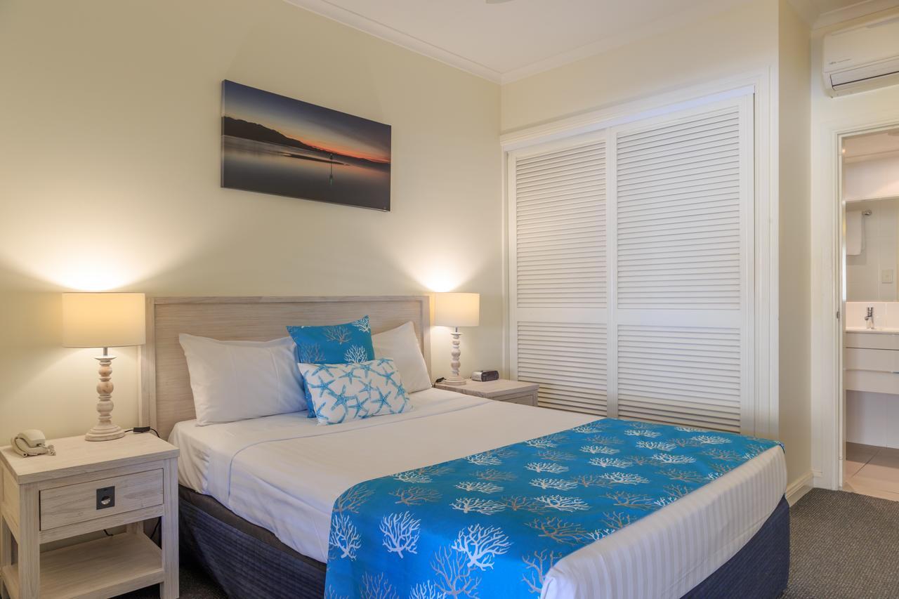 Macrossan House Boutique Holiday Apartments Port Douglas Exterior foto