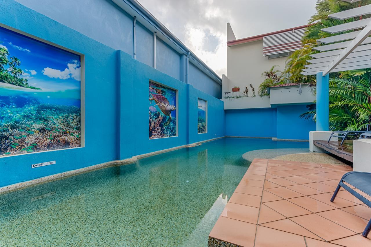 Macrossan House Boutique Holiday Apartments Port Douglas Exterior foto