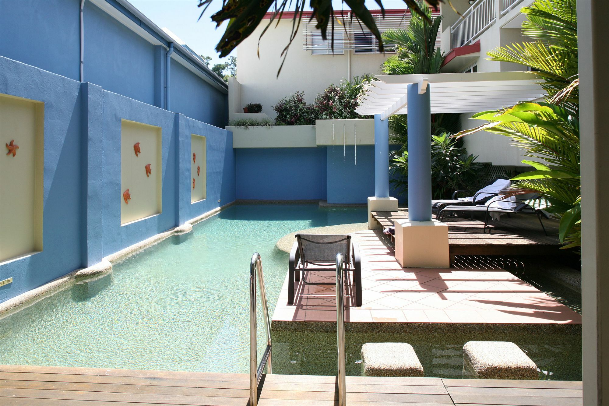 Macrossan House Boutique Holiday Apartments Port Douglas Exterior foto