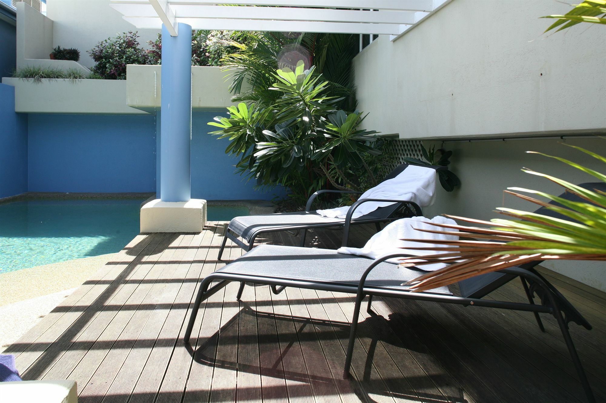 Macrossan House Boutique Holiday Apartments Port Douglas Exterior foto
