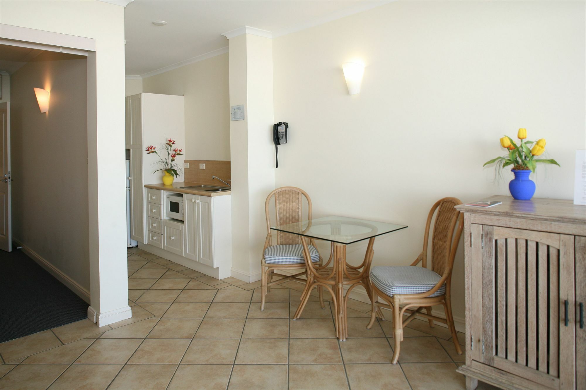Macrossan House Boutique Holiday Apartments Port Douglas Exterior foto
